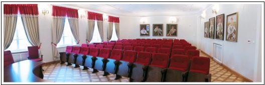 zdjęcie przedstawia salę senatu w pałacu Ogińskich